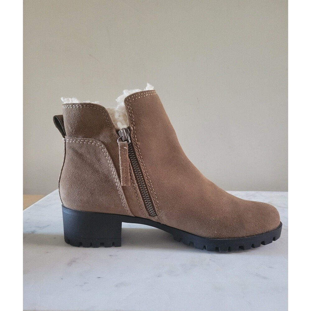 Treasure & Bond T Paisley khaki Boots 8M, chunkly lug sole, shearling trim